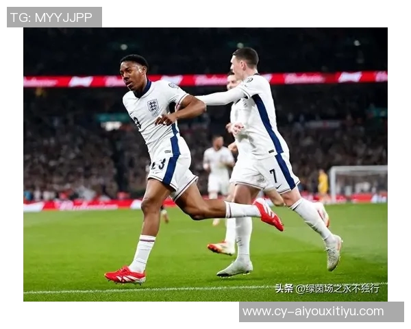 热刺年轻前锋斯卡列特今日参加英格兰队训练展现潜力 热刺年轻前锋斯卡列特今日参加英格兰队训练展现潜力