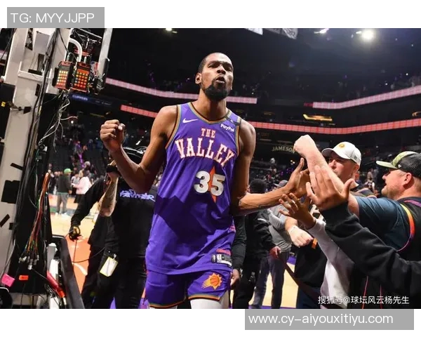 布克强调新三巨头需稳步前行吸取教训避免重蹈覆辙