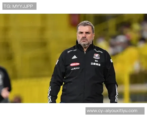 西班牙U21主帅谈伯纳尔现状称其仍是球队一员但面临困境 西班牙U21主帅谈伯纳尔现状称其仍是球队一员但面临困境